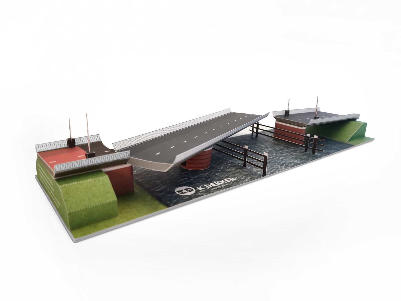 Papieren schaalmodel draaibrug over Noordhollandsch Kanaal