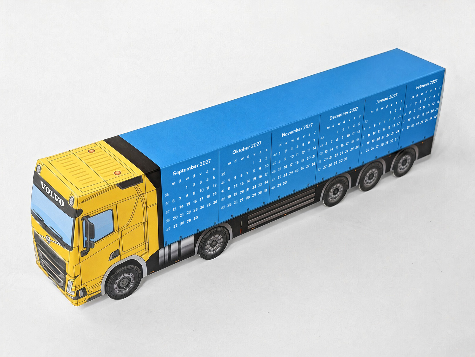 Finished 26 cm paper truck with a calendar